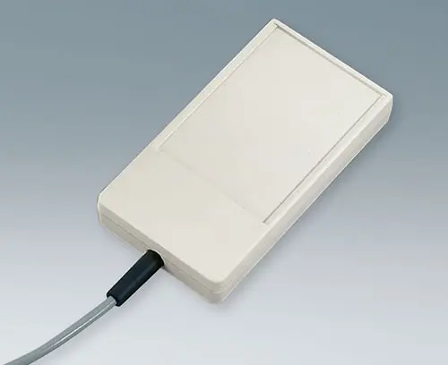 plane Fläche für Kabelanschluss