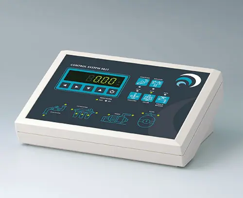 vertiefte Fläche zum Schutz der Folientastatur