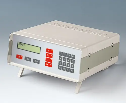 Kippfüße für ergonomisch günstige Schrägstellung