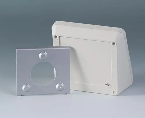 mit Wandhalter (Zubehör)