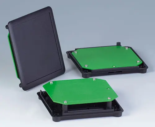 Platinenbefestigung in Ober-/ Unterteil