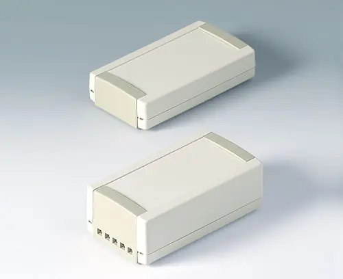 mit flachem / hohem Oberteil