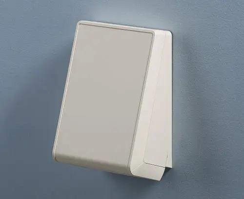 mit Wandhalter (Zubehör)