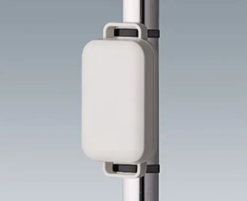 Boitier EASYTEC fixé à un tube rond