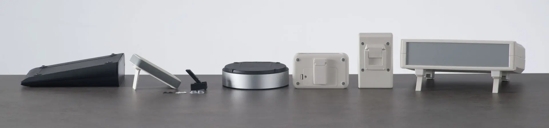 Poignée étrier, étrier basculable