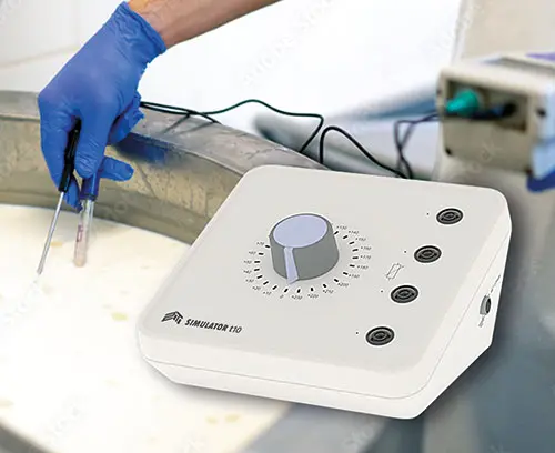 Simulateur pour tester les instruments de mesure