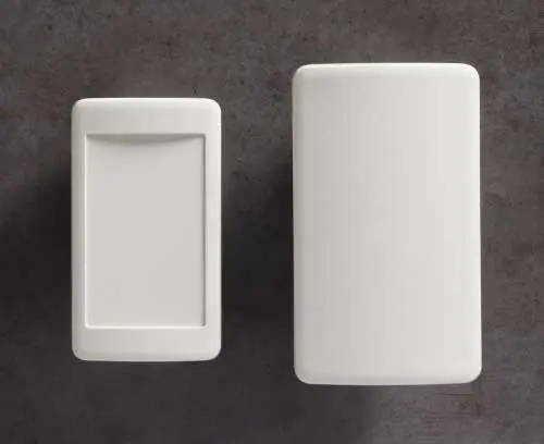 Installation au mur avec orientation verticale (support mural en accessoire)