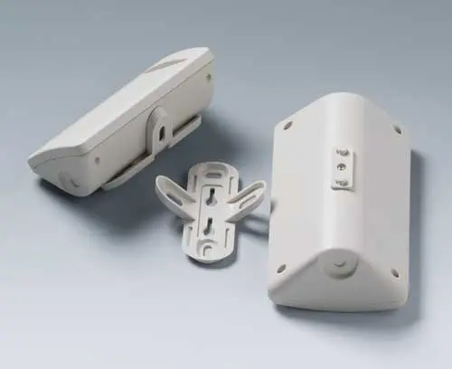 Boitier avec adaptateur et support mural (accessoire)