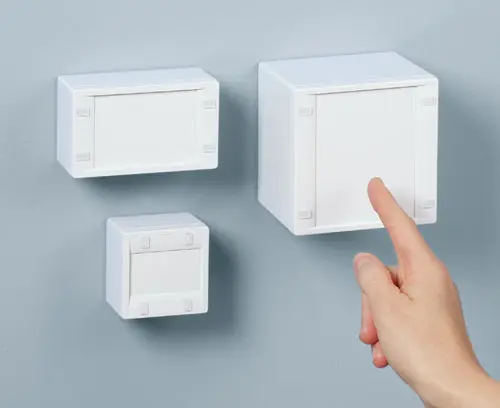 Des boitiers au degré de protection IP 65 en un seul clic