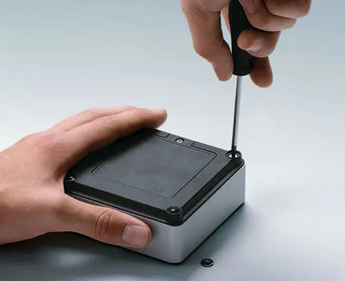 Vis inox à empreinte Torx pour un vissage fiable