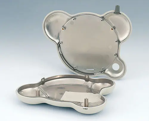 CEM: rivestimento in alluminio del lato interno su richiesta