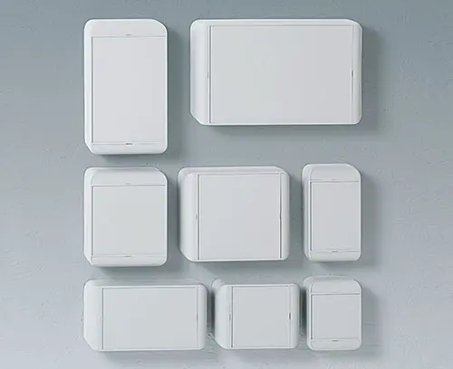 Contenitori innovativi in IP 66; guarnizione inserita nella parte superiore