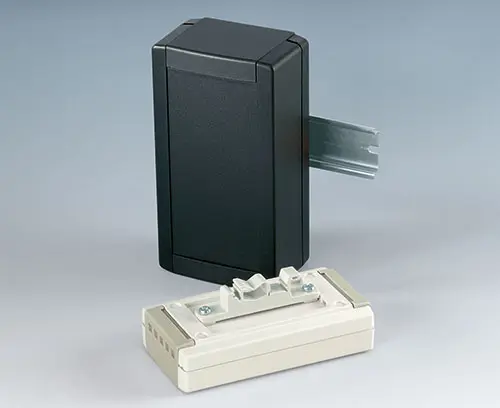 Elemento di fissaggio per guide DIN